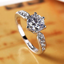 Load image into Gallery viewer, Elegant and luxurious wedding ring, women&#39;s Korean version of the living mouth ring